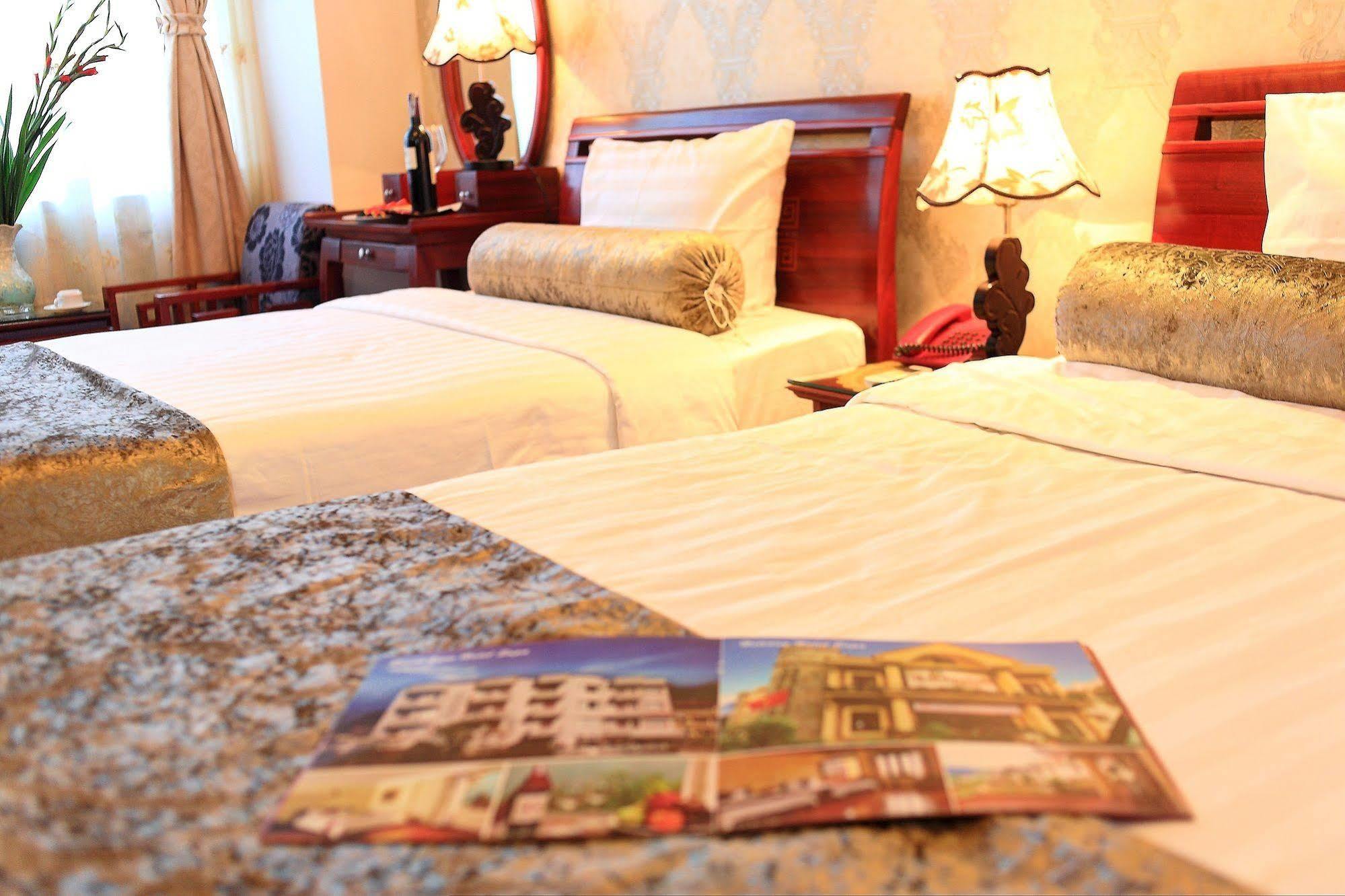 Hanoi Luxury Hotel Zewnętrze zdjęcie
