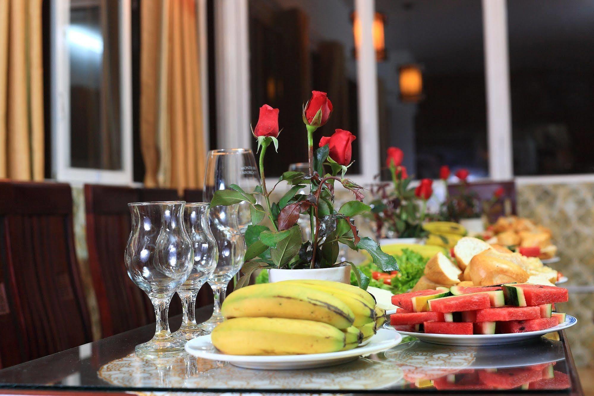 Hanoi Luxury Hotel Zewnętrze zdjęcie