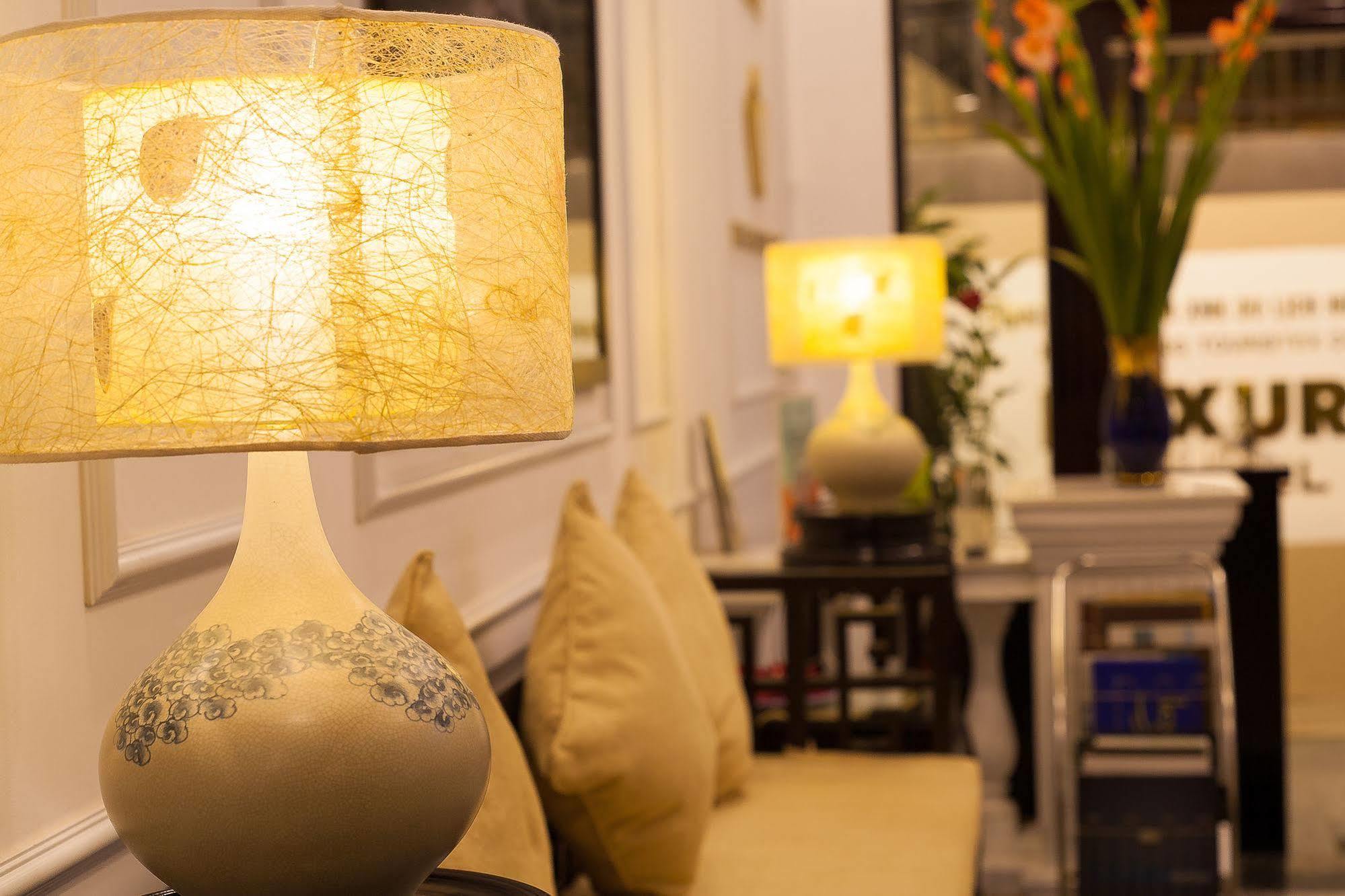 Hanoi Luxury Hotel Zewnętrze zdjęcie